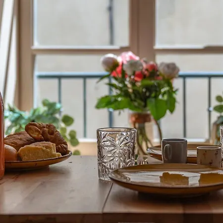 La Camarguaise En Centre - Nuit A Lägenhet