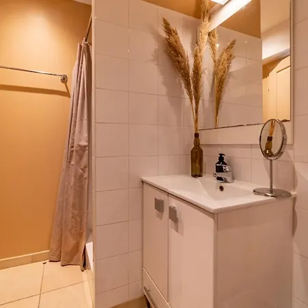 La Camarguaise En Centre - Nuit A Lägenhet