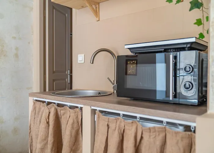 La Camarguaise En Centre - Nuit A Apartment Nimes